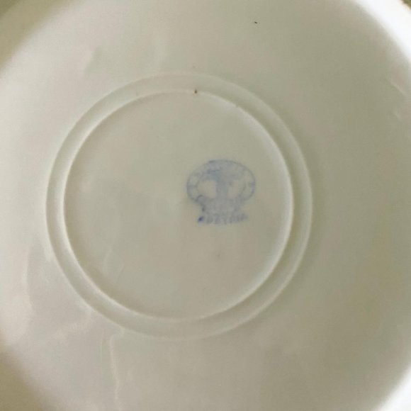 Antique Victoria Carlsbad Austria Signed FR. Stahl Raised Border Design Plate - Picture 5 of 9